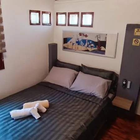 Karma Seaside Maison アスプロヴァルタ