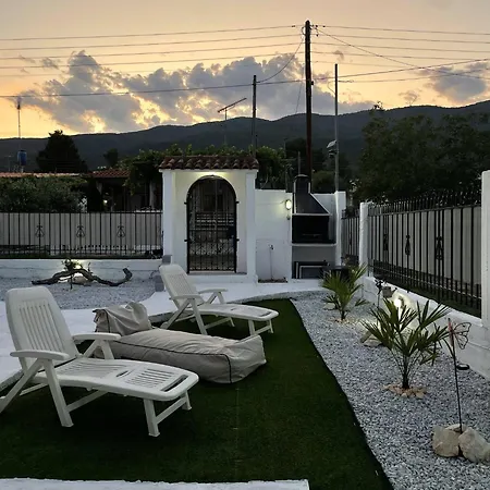 Karma Seaside Maison Сasa de vacaciones