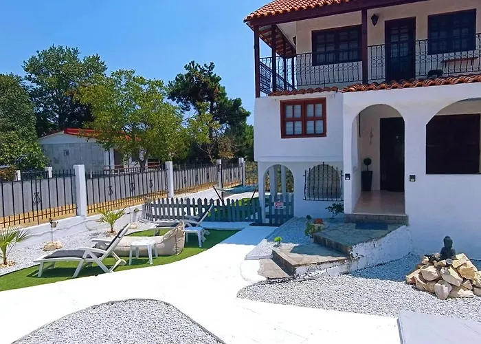 Karma Seaside Maison Case de vacanță